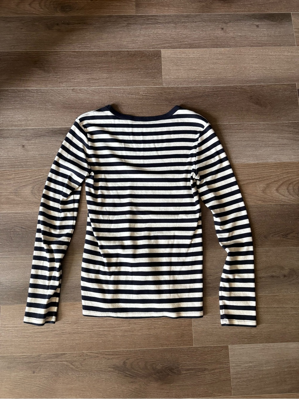 Long-Sleeve Stripe Top in Black & White - Picture 3 of 3